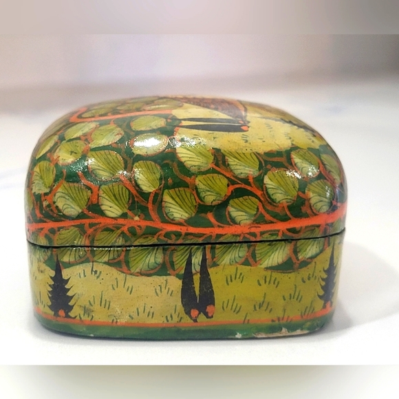 Vtg | Handmade| Kashmir| Lacquered Trinket Box - Picture 15 of 16